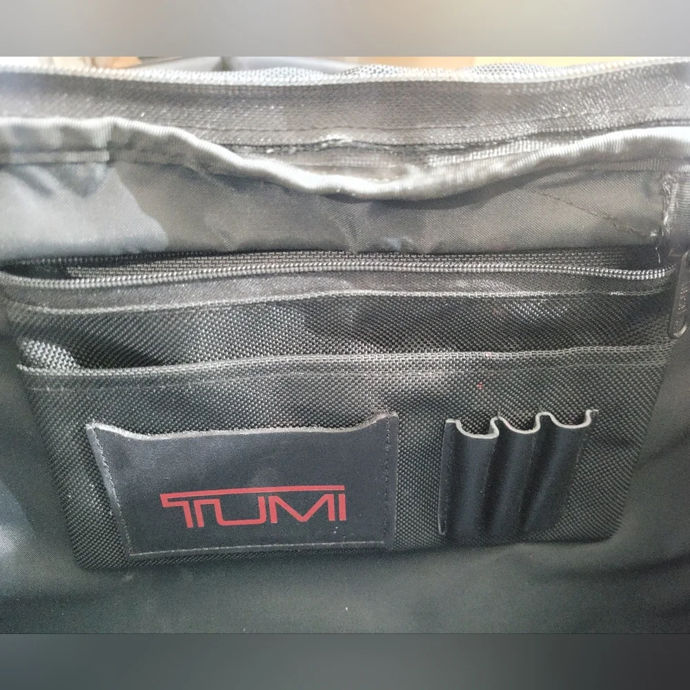 TUMI ALPHA BALLISTIC BAG EXPANDABLE ORGANIZER LAPTOP BRIEF MESSENGER WITH STRAP